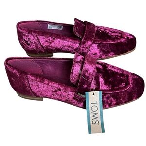 Toms Lynette Flat Loafer Shoes Berry Burgundy Crushed Velvet Women’s 7.5 NEW